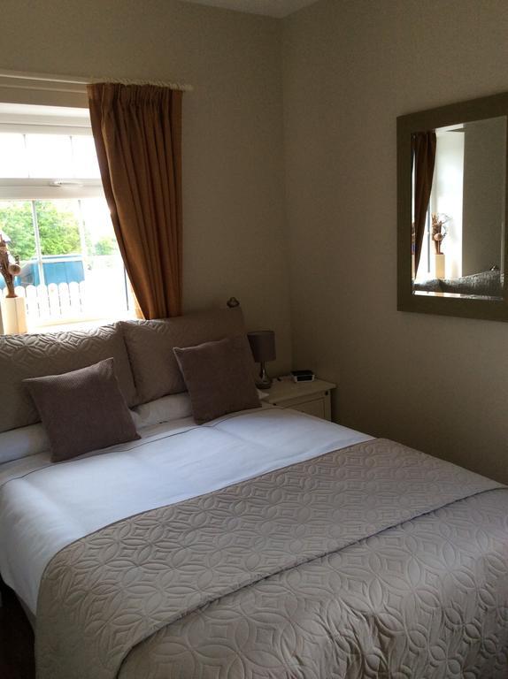 Glenvale Self Catering Pension Riverstown  Buitenkant foto